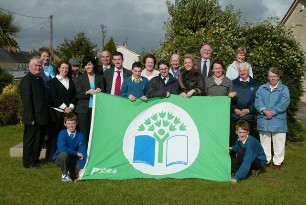 Urlingford National School receiving their 1st Green Flag in 2006